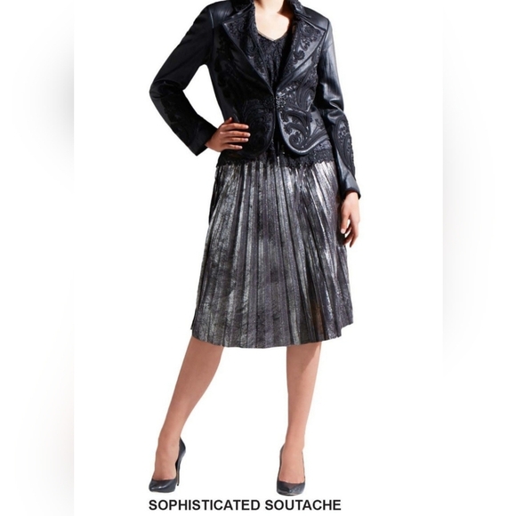 Peter Nygard Metallic Pleated Skirt Silver Black Midi Skirt Shiny Size S - Picture 1 of 7